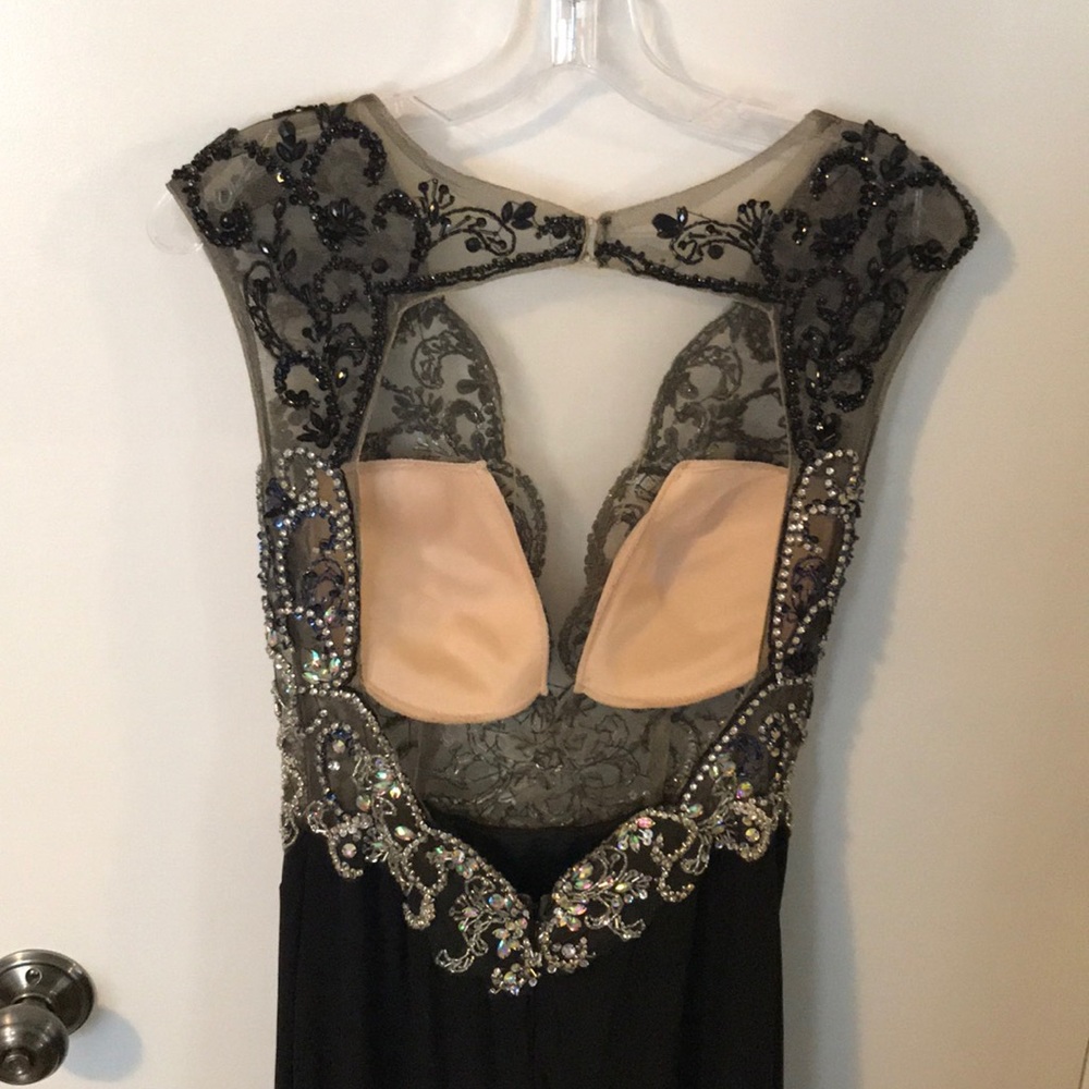 Prom dress - Picture 3 of 8